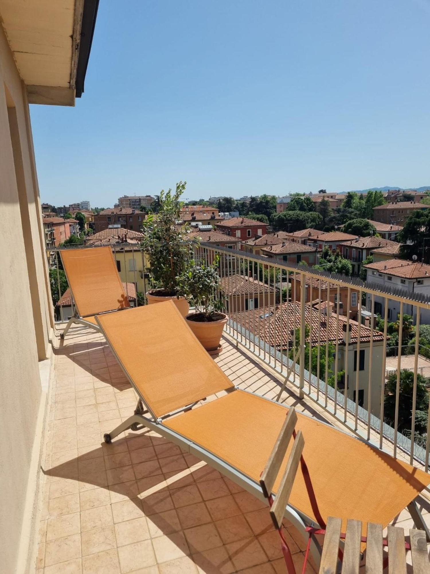 Bellavista Panoramic Terrace Appartamento Con Terrazza Zona Sant Orsola Болоня Екстериор снимка