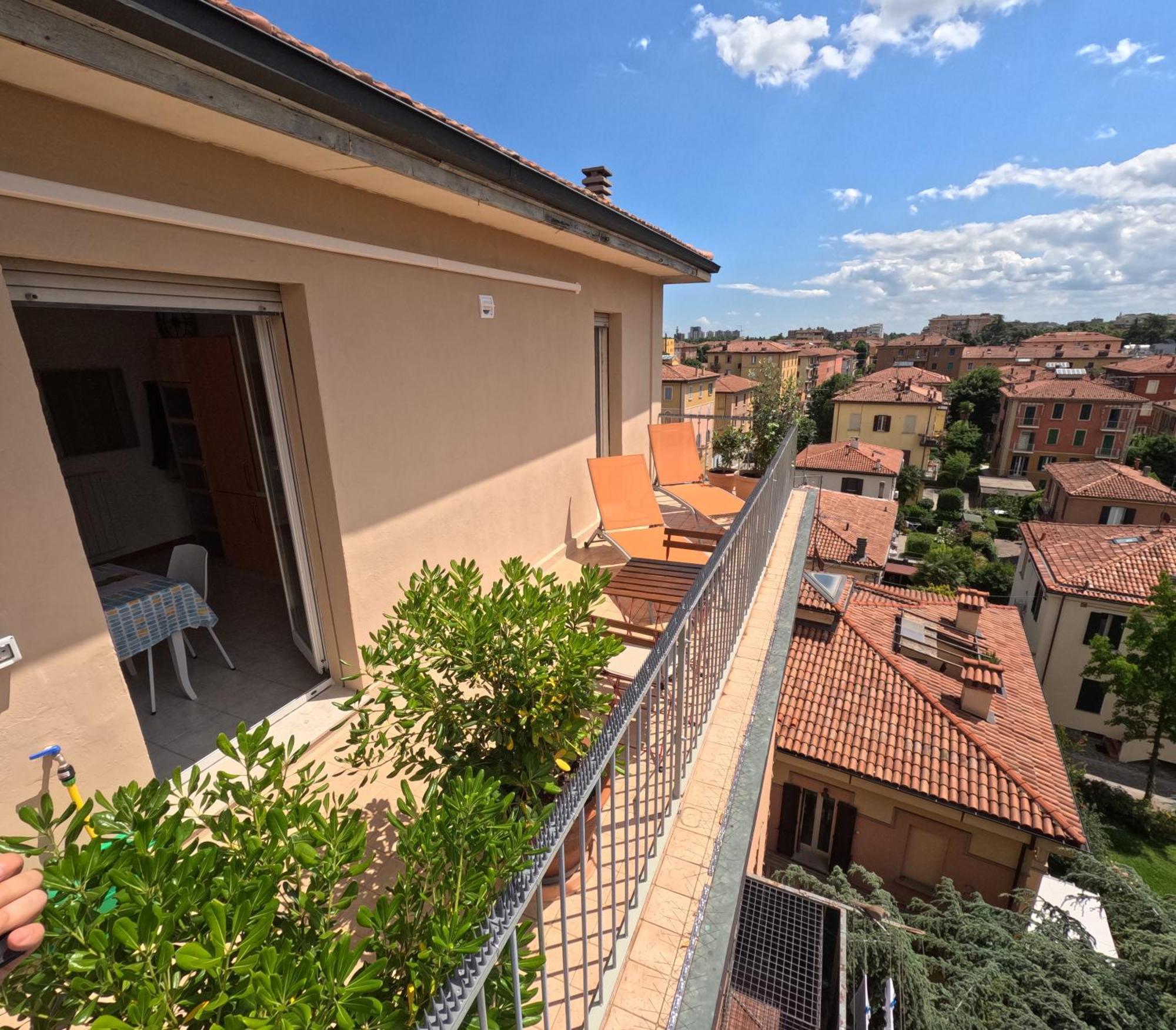 Bellavista Panoramic Terrace Appartamento Con Terrazza Zona Sant Orsola Болоня Екстериор снимка
